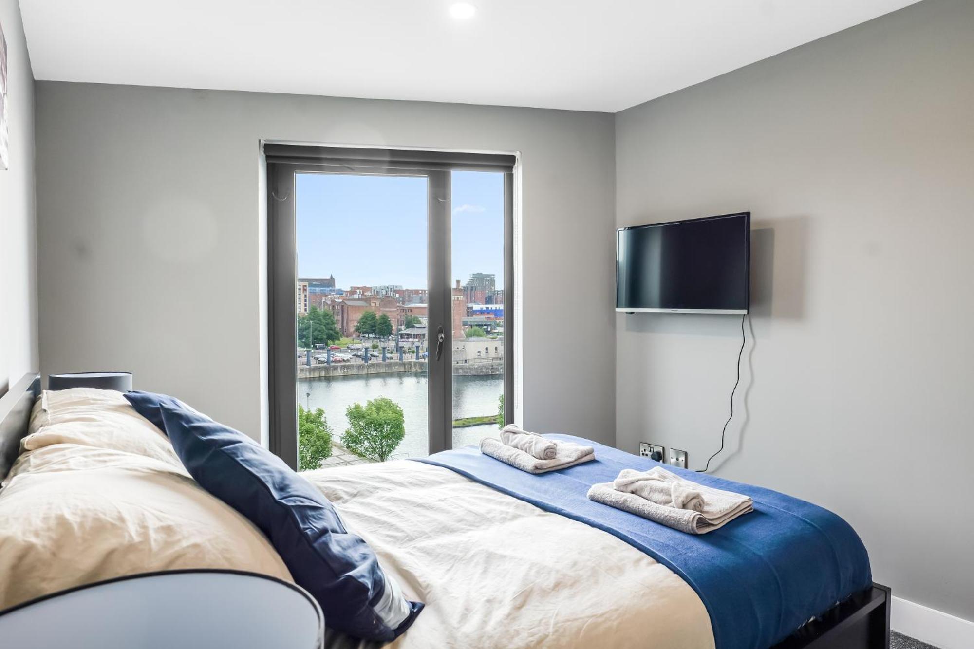 Waterfront Luxury * Liverpool